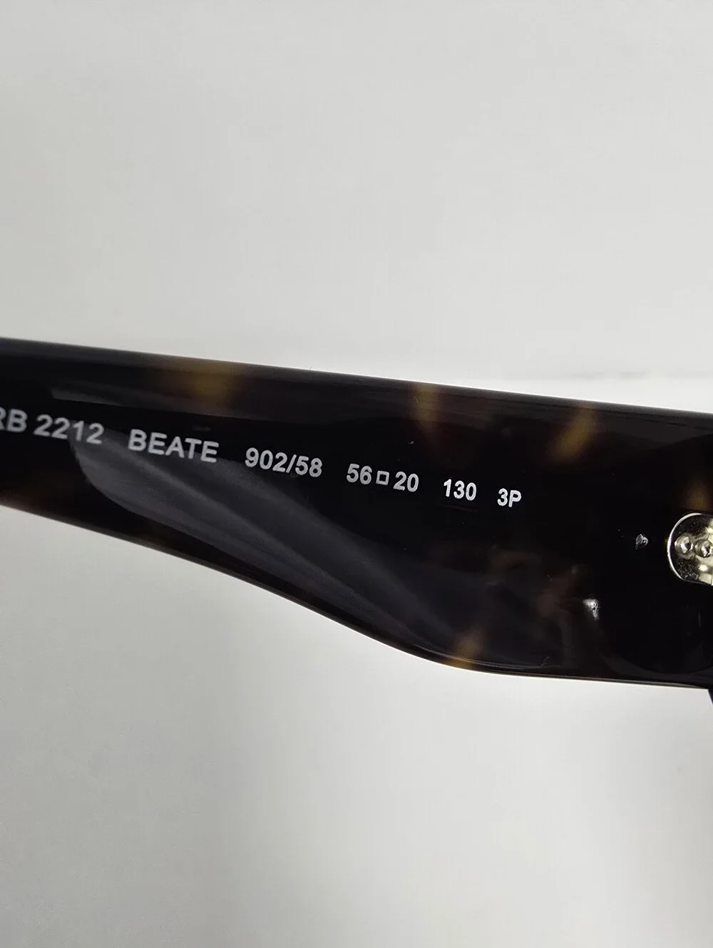 Ray-Ban Beate sunglasses Polarized RB2212 902/58 56-20